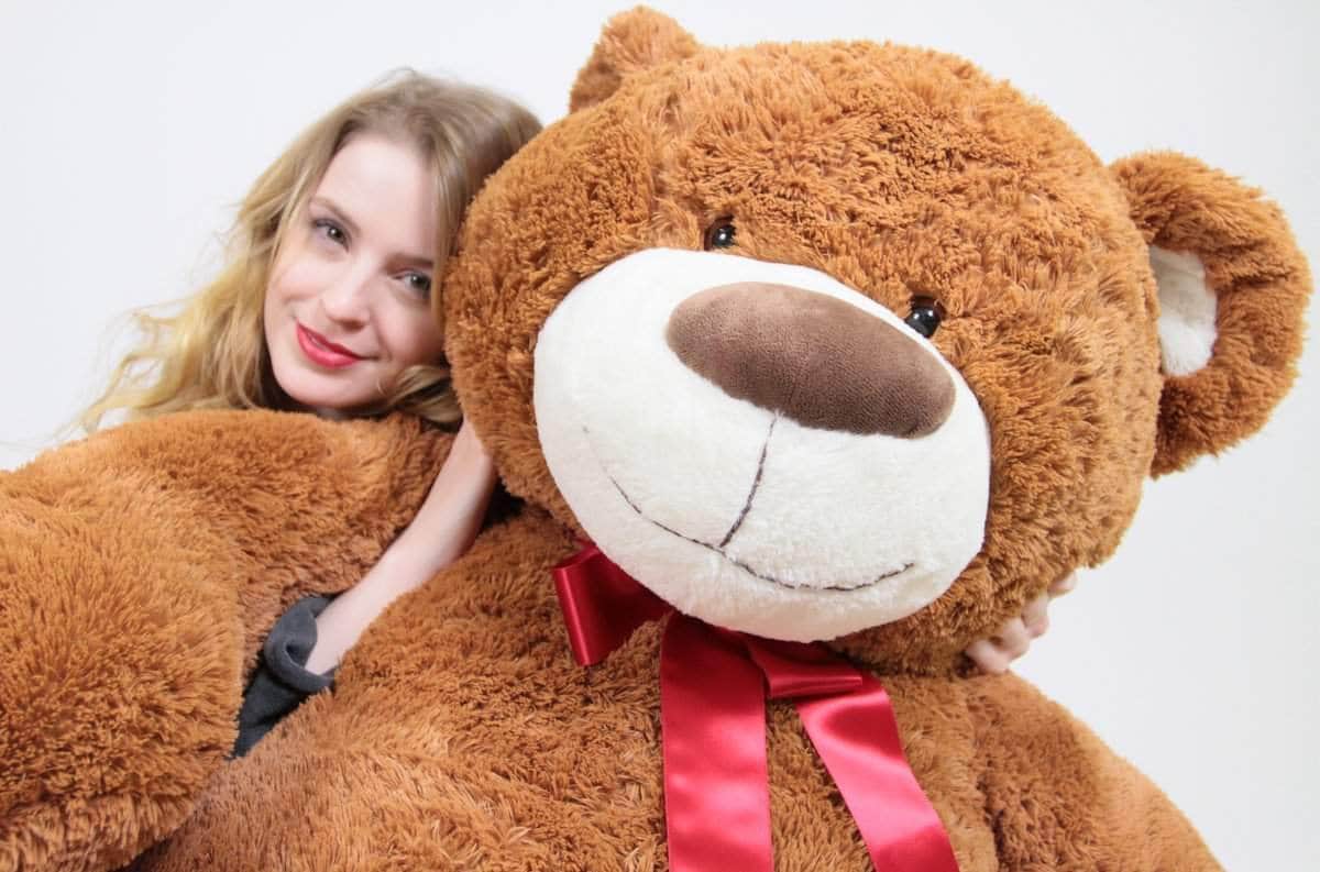 Giant Teddy Bear in Big Box Fully Stuffed & Ready to Hug: Tshirt I Love You